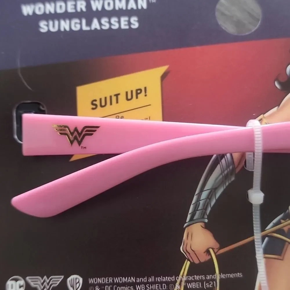 💥5/$25 SALE | BUNDLE TO SAVE | Wonder Women SUNGLASSES